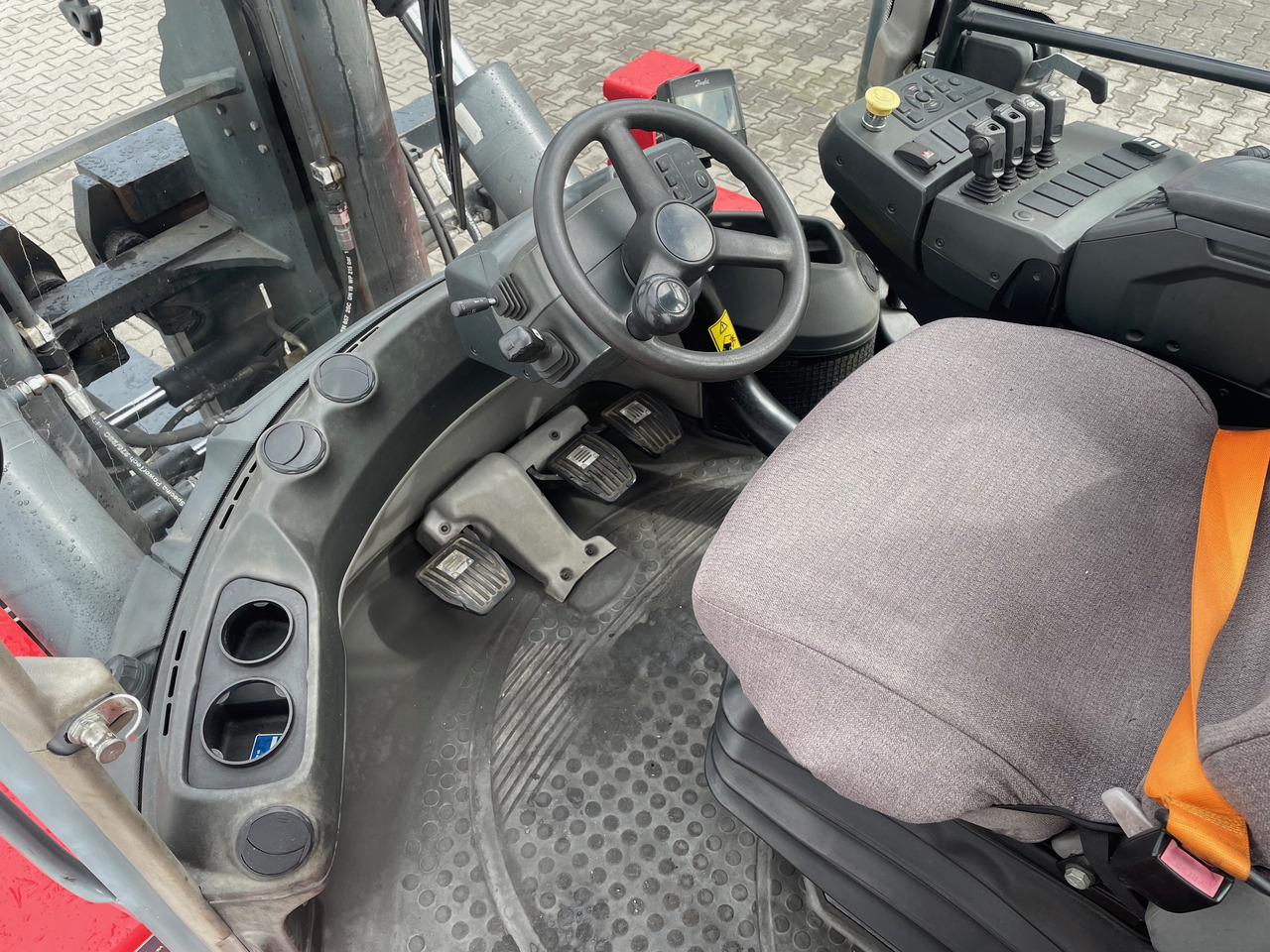 Kalmar DCG160-12 - Chariot porte-conteneur: photos 5 Kalmar DCG160-12 - Chariot porte-conteneur: photos 5