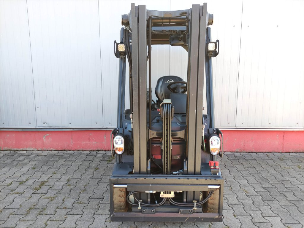 Linde E16C-02-386 EVO - Chariot élévateur électrique: photos 3 Linde E16C-02-386 EVO - Chariot élévateur électrique: photos 3