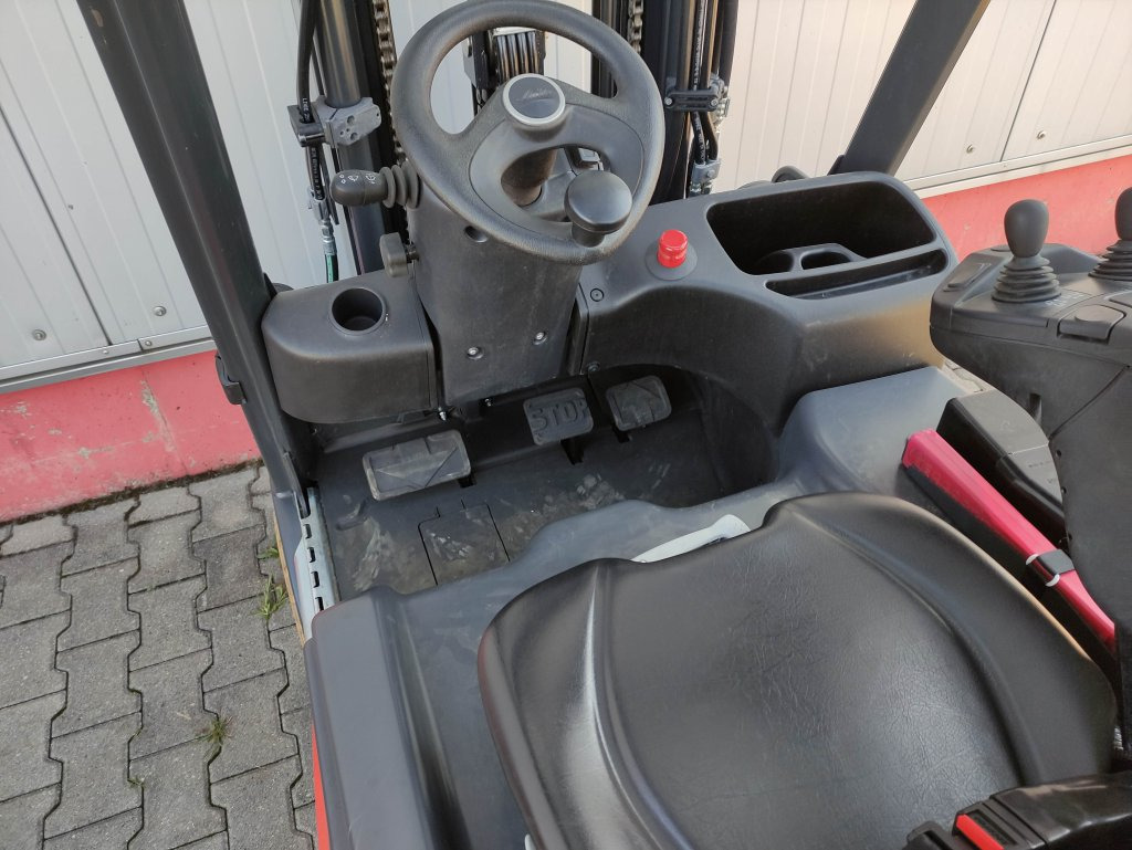 Linde E16C-02-386 EVO - Chariot élévateur électrique: photos 5 Linde E16C-02-386 EVO - Chariot élévateur électrique: photos 5