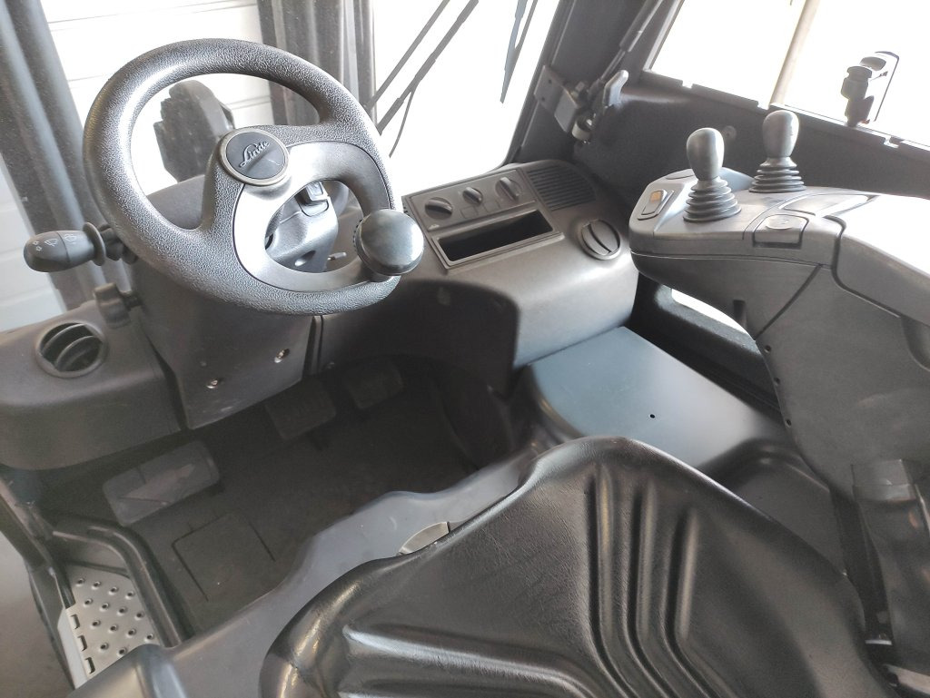 Linde E16PH-02-386 EVO - Chariot élévateur électrique: photos 5 Linde E16PH-02-386 EVO - Chariot élévateur électrique: photos 5