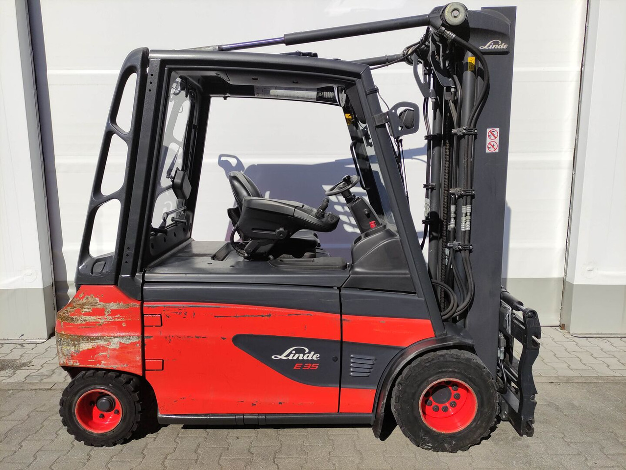 Linde E35L-01-387 - Chariot élévateur électrique: photos 2 Linde E35L-01-387 - Chariot élévateur électrique: photos 2