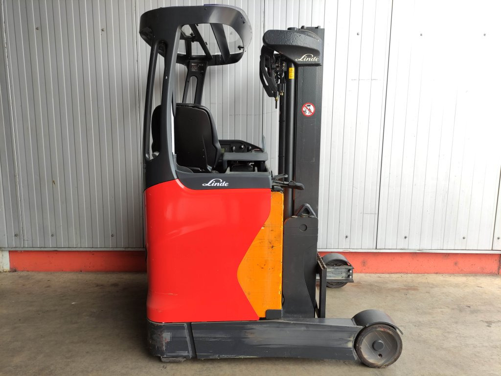 Linde R10B-01-112 - Chariot à mât rétractable: photos 2 Linde R10B-01-112 - Chariot à mât rétractable: photos 2