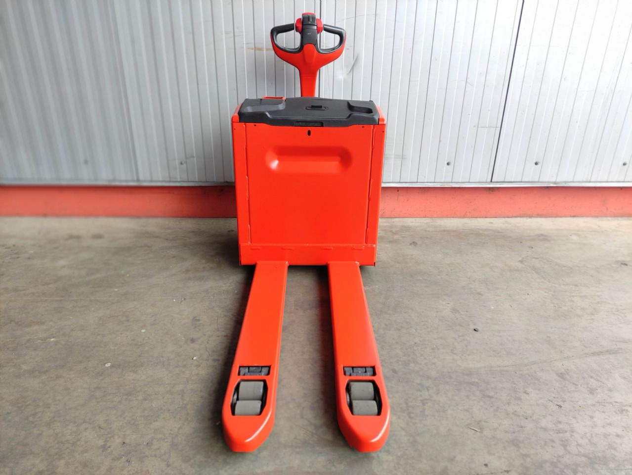 Linde T18-1152 (LACK NEU) - Transpalette: photos 3 Linde T18-1152 (LACK NEU) - Transpalette: photos 3
