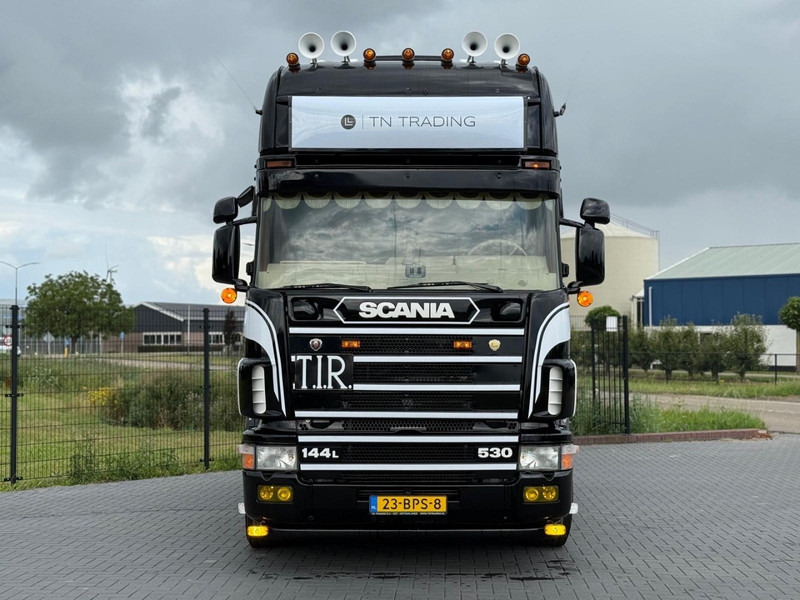 Scania R 144 530 SHOW TRUCK, INTERIEUR, OPEN UITLAAT, HOBBY, TOP. - Tracteur routier: photos 3 Scania R 144 530 SHOW TRUCK, INTERIEUR, OPEN UITLAAT, HOBBY, TOP. - Tracteur routier: photos 3