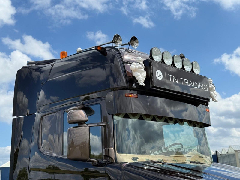 Scania R 580 LB 6X2 HNB TORPEDO, NIEUW STAAT, VOL OPTIES, SHOW TRUCK, VOL!! - Tracteur routier: photos 3 Scania R 580 LB 6X2 HNB TORPEDO, NIEUW STAAT, VOL OPTIES, SHOW TRUCK, VOL!! - Tracteur routier: photos 3