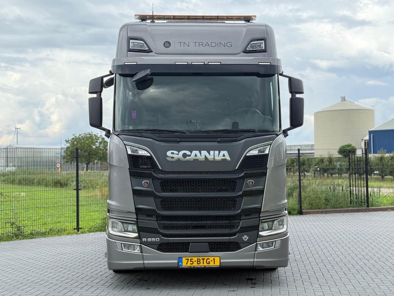 Scania R650 V8 FULL AIR, ALCOA, LEATHER, RETARDER, PTO. - Tracteur routier: photos 3 Scania R650 V8 FULL AIR, ALCOA, LEATHER, RETARDER, PTO. - Tracteur routier: photos 3