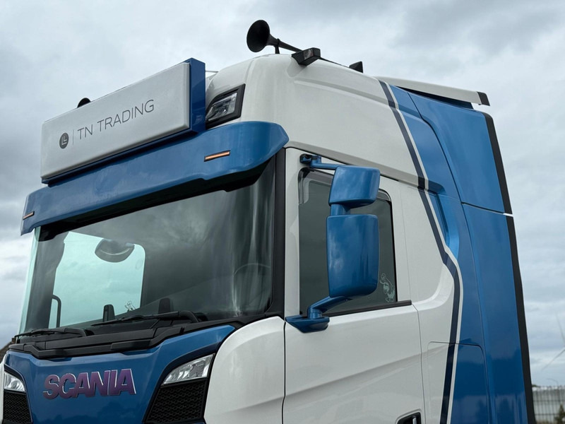 Scania S 660 BOOGIE, VOLLUCHT, RETARDER, LEER. - Tracteur routier: photos 4 Scania S 660 BOOGIE, VOLLUCHT, RETARDER, LEER. - Tracteur routier: photos 4