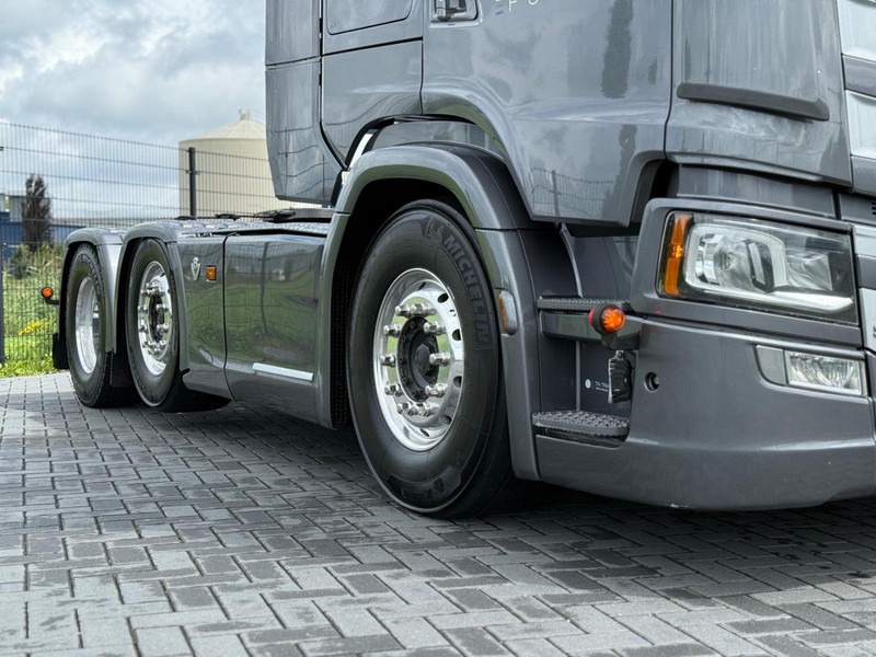 Scania S520 V8 NGS NIEUW STAAT, ALCOA, RETARDER, LEREN STOELEN, TACHO 2. - Tracteur routier: photos 5 Scania S520 V8 NGS NIEUW STAAT, ALCOA, RETARDER, LEREN STOELEN, TACHO 2. - Tracteur routier: photos 5