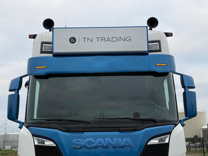 Scania S660 BOOGIE, VOLLUCHT, RETARDER, LEREN STOELEN, VOL. - Tracteur routier: photos 5 Scania S660 BOOGIE, VOLLUCHT, RETARDER, LEREN STOELEN, VOL. - Tracteur routier: photos 5