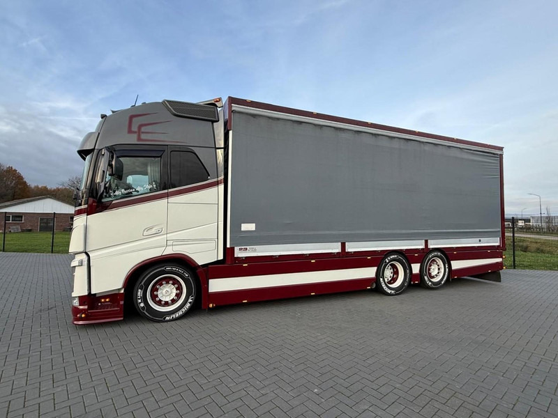 Volvo FH 13.500XL SHOW TRUCK, SPECIAL INTERIOR, TOP STAAT, VOLLUCHT, LAGE KM. - Camion fourgon: photos 5 Volvo FH 13.500XL SHOW TRUCK, SPECIAL INTERIOR, TOP STAAT, VOLLUCHT, LAGE KM. - Camion fourgon: photos 5