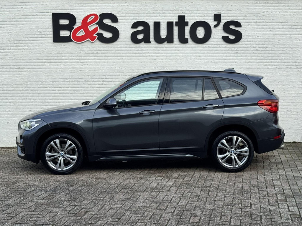 BMW X1-SDrive18i High Executive Automaat Cruise control Climate control Stoelverwarming Navigatie Full LED Head-up display Camera - SUV: photos 5 BMW X1-SDrive18i High Executive Automaat Cruise control Climate control Stoelverwarming Navigatie Full LED Head-up display Camera - SUV: photos 5