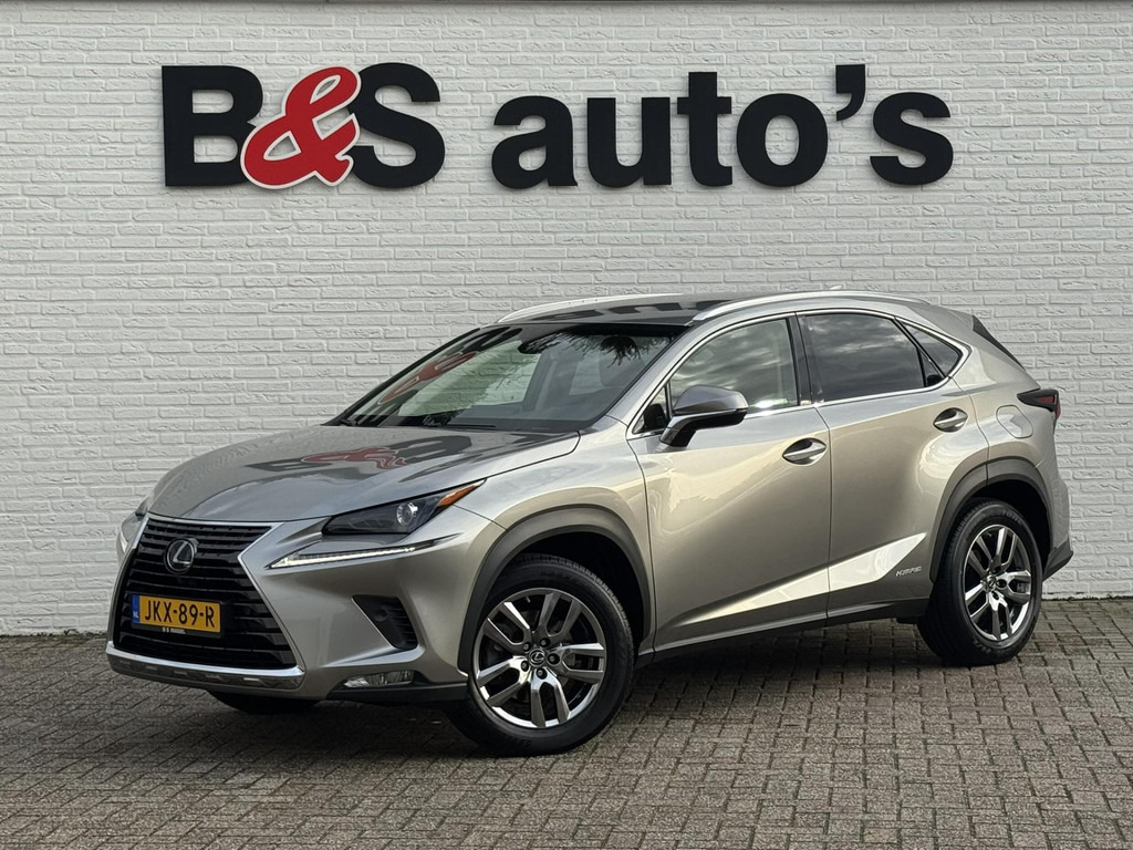 Lexus NX-300h AWD Luxury Line Trekhaak DAB Camera Navigatie Led Lane assist - SUV: photos 1 Lexus NX-300h AWD Luxury Line Trekhaak DAB Camera Navigatie Led Lane assist - SUV: photos 1
