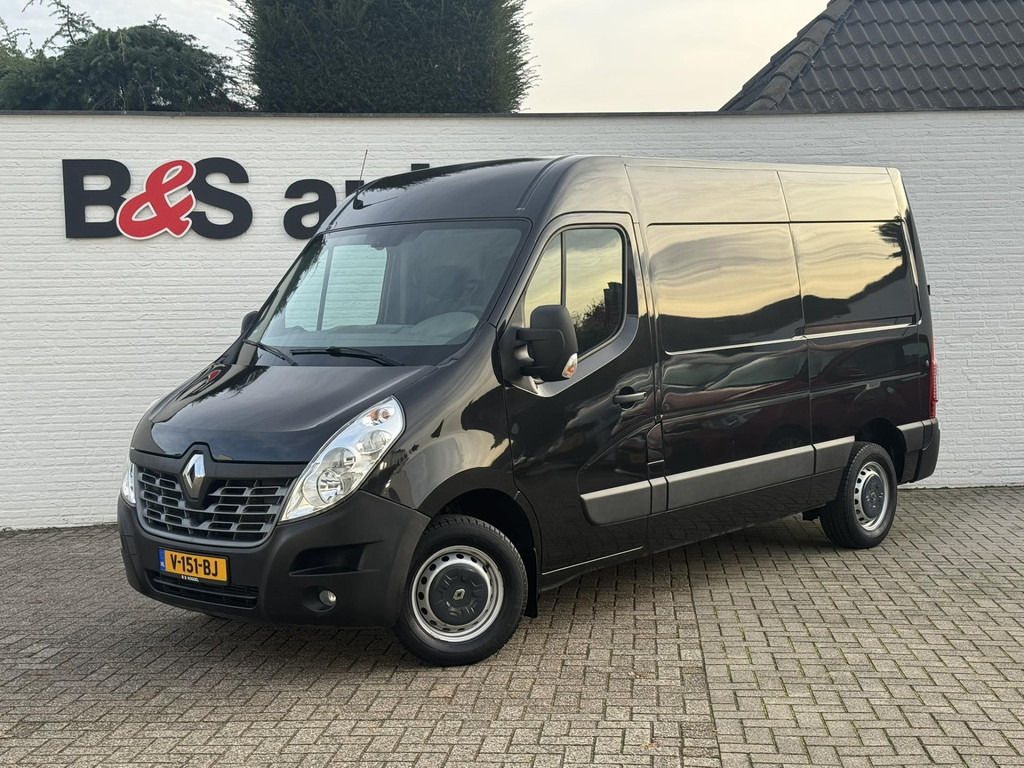 Renault Master-T35 2.3 dCi L2H2 Camera Trekhaak Navigatie Airco Cruise Bluetooth - Fourgon utilitaire: photos 1 Renault Master-T35 2.3 dCi L2H2 Camera Trekhaak Navigatie Airco Cruise Bluetooth - Fourgon utilitaire: photos 1