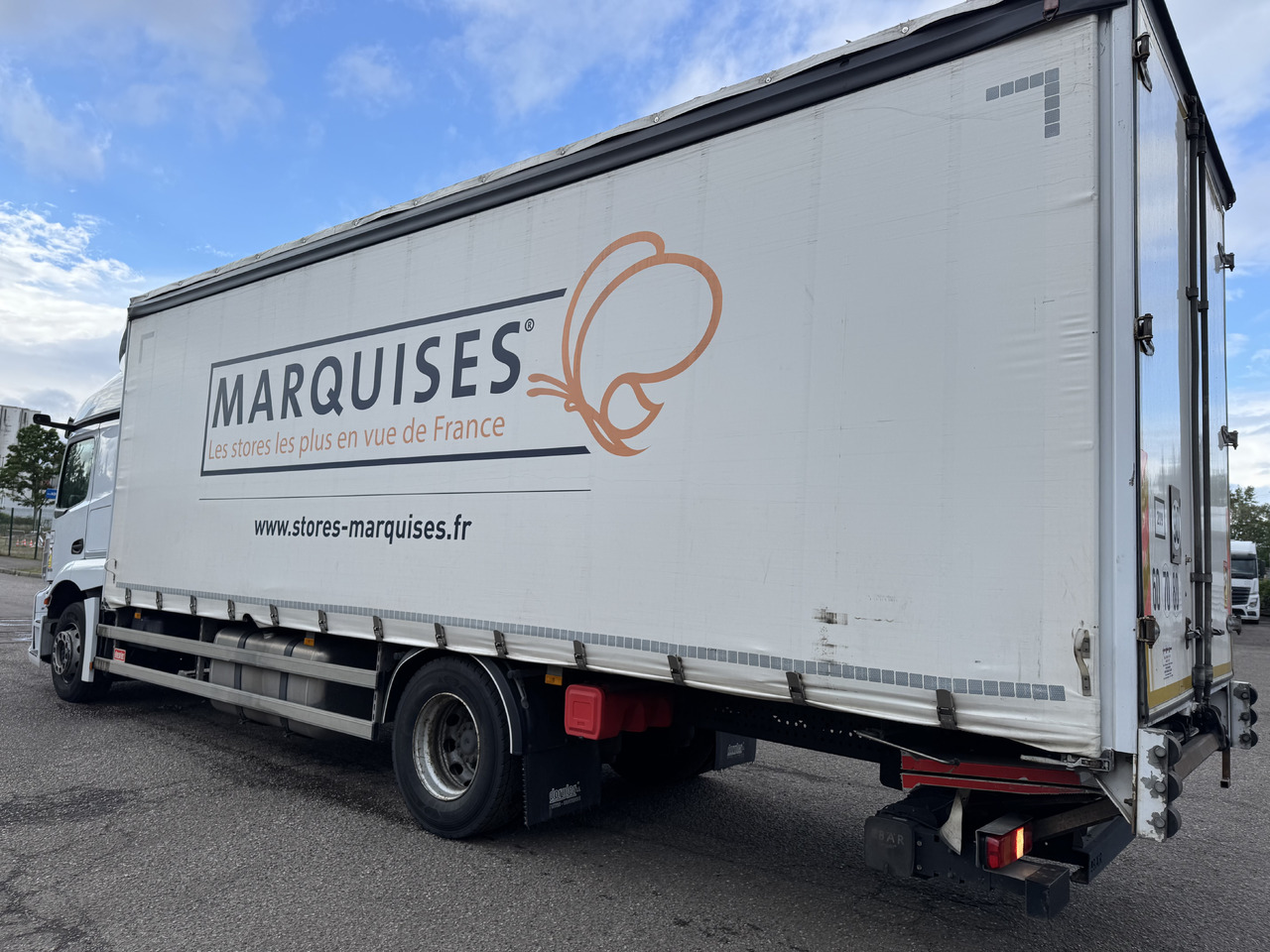 MERCEDES-BENZ Actros - Camion à rideaux coulissants: photos 3 MERCEDES-BENZ Actros - Camion à rideaux coulissants: photos 3