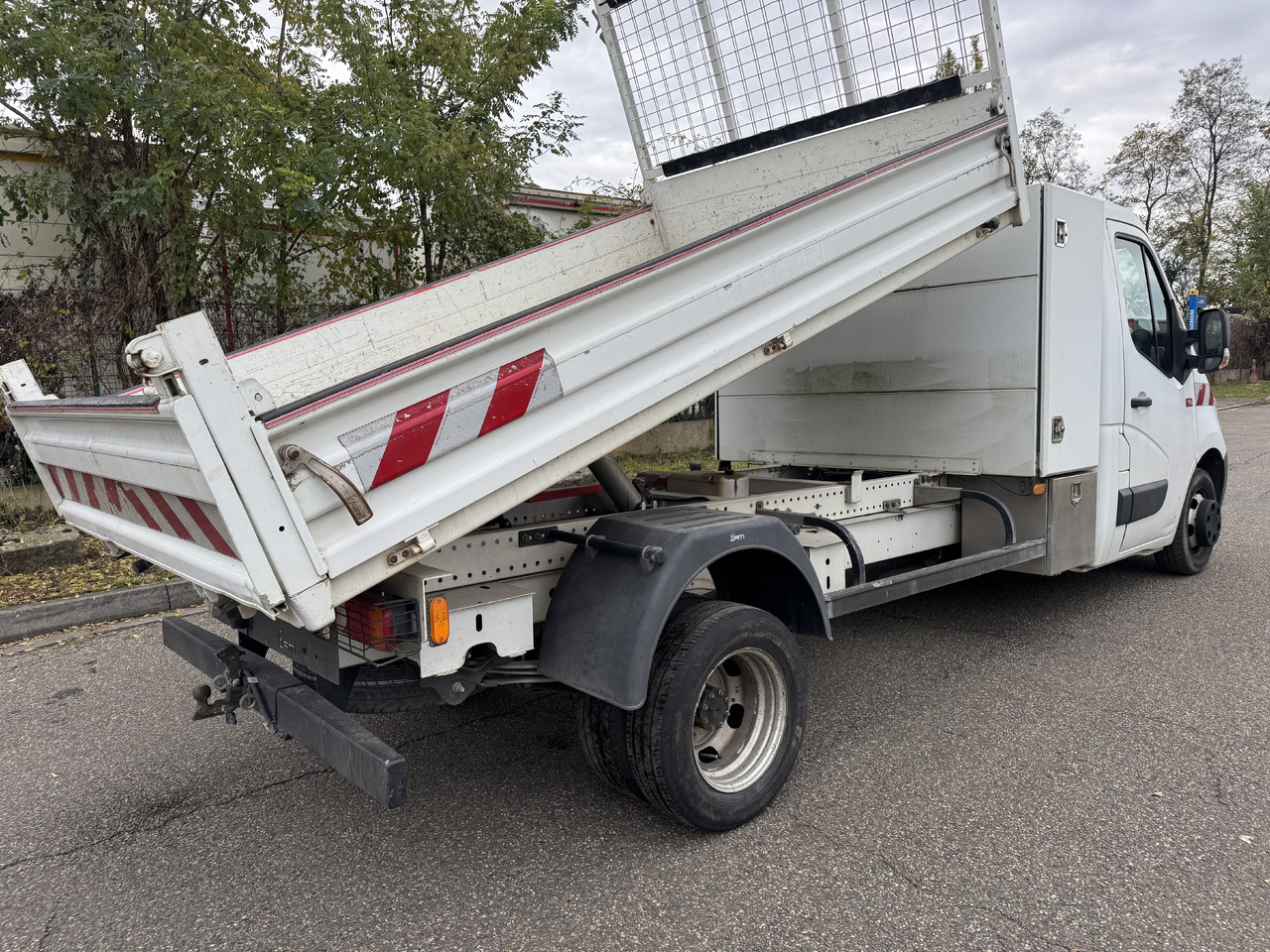 Renault Master dci 165 - Utilitaire benne: photos 4 Renault Master dci 165 - Utilitaire benne: photos 4