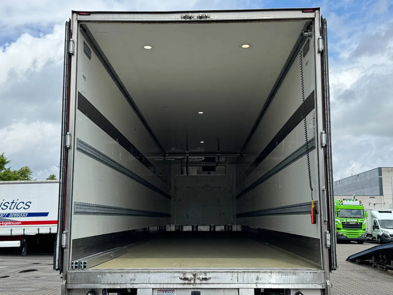 HEIWO Thermo King SLXe 300 / OV-Laadklep / Stuur-as / APK 04-2026 - Semi-remorque frigorifique: photos 4 HEIWO Thermo King SLXe 300 / OV-Laadklep / Stuur-as / APK 04-2026 - Semi-remorque frigorifique: photos 4