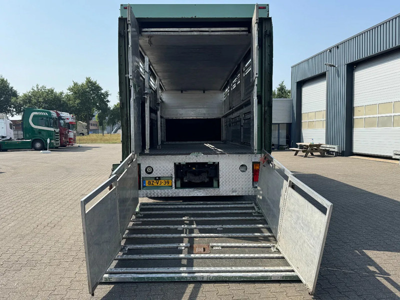 Mercedes-Benz Actros 1832 L 1 - 2 Stock Animal Transport - Camion bétaillère: photos 5 Mercedes-Benz Actros 1832 L 1 - 2 Stock Animal Transport - Camion bétaillère: photos 5