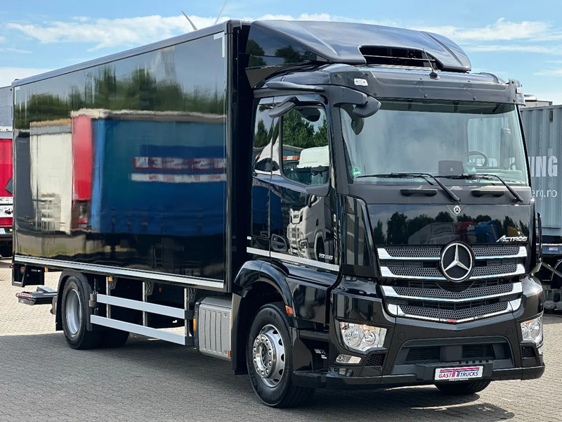 Mercedes-Benz Actros 1936 4x2 Gesloten Opbouw / Laadklep *Nieuwstaat* 58 Tkm! - Camion fourgon: photos 2 Mercedes-Benz Actros 1936 4x2 Gesloten Opbouw / Laadklep *Nieuwstaat* 58 Tkm! - Camion fourgon: photos 2