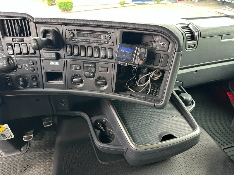 Châssis cabine Scania R580 V8 6x2*4 Chassis Retarder Full Air 4.90 Wb Euro 6: photos 20 Châssis cabine Scania R580 V8 6x2*4 Chassis Retarder Full Air 4.90 Wb Euro 6: photos 20