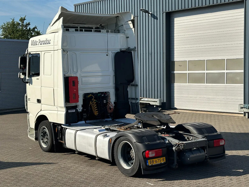 DAF XF 460 Space Cab-Mega-Hefschotel-2 Tank-Euro 6 - Tracteur routier: photos 4 DAF XF 460 Space Cab-Mega-Hefschotel-2 Tank-Euro 6 - Tracteur routier: photos 4