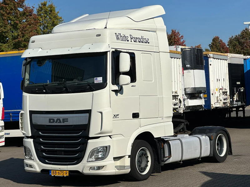 DAF XF 460 Space Cab-Mega-Hefschotel-2 Tank-Euro 6 - Tracteur routier: photos 1 DAF XF 460 Space Cab-Mega-Hefschotel-2 Tank-Euro 6 - Tracteur routier: photos 1