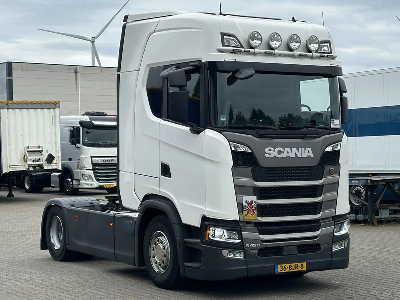 Scania S450 Retarder / ACC / Full Spoiler / 2 Tank / APK 06-2026 - Tracteur routier: photos 2 Scania S450 Retarder / ACC / Full Spoiler / 2 Tank / APK 06-2026 - Tracteur routier: photos 2