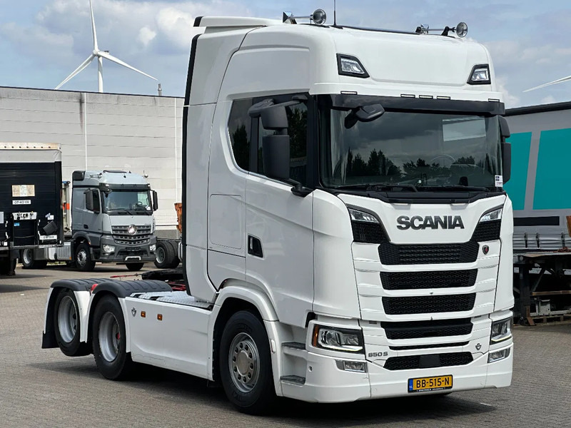 Scania S650 V8 6x2 Boogie / Retarder / 2 Tank / Full Air / Full Spoiler - Tracteur routier: photos 2 Scania S650 V8 6x2 Boogie / Retarder / 2 Tank / Full Air / Full Spoiler - Tracteur routier: photos 2