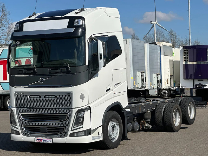 Volvo FH 16.650 6x2 Chassis Retarder Euro 6 WB 4.30 Full Air - Châssis cabine: photos 1 Volvo FH 16.650 6x2 Chassis Retarder Euro 6 WB 4.30 Full Air - Châssis cabine: photos 1