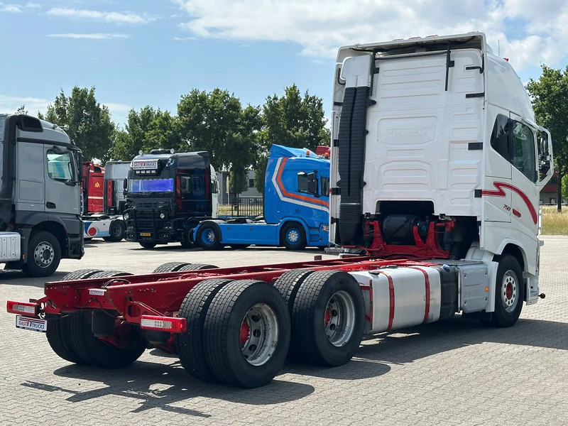 Volvo FH 16.750 6x4 Globe XL Chassis Retarder 4.30 Wb Full Air - Châssis cabine: photos 3 Volvo FH 16.750 6x4 Globe XL Chassis Retarder 4.30 Wb Full Air - Châssis cabine: photos 3