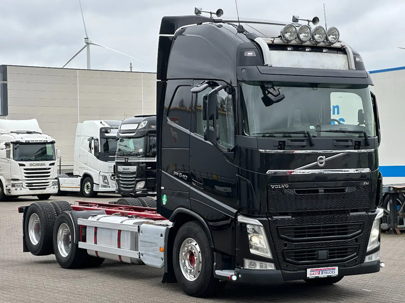 Volvo FH 540 6x2 Globe XL - Retarder - Dual Clutch - 4.30 WB - Full Air - Châssis cabine: photos 2 Volvo FH 540 6x2 Globe XL - Retarder - Dual Clutch - 4.30 WB - Full Air - Châssis cabine: photos 2