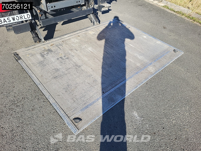 Camion fourgon DAF LF 210 4X2 8tonner Manual Ladebordwand Euro 6: photos 16 Camion fourgon DAF LF 210 4X2 8tonner Manual Ladebordwand Euro 6: photos 16