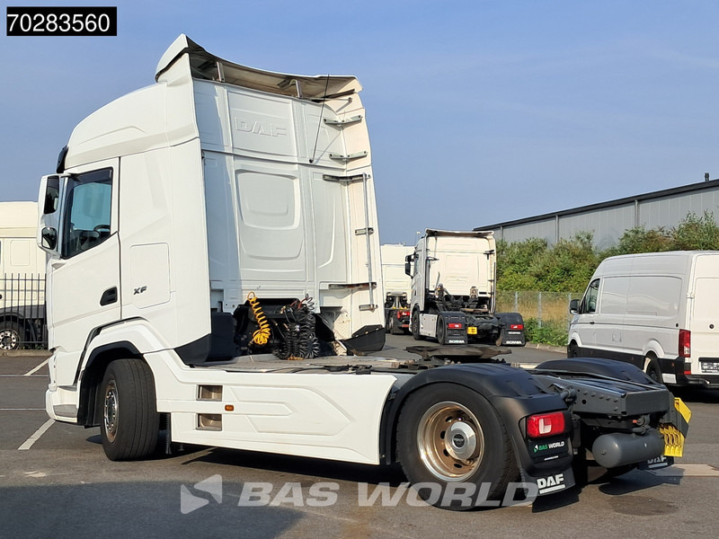 DAF XF 530 4X2 Retarder Standklima 2xTanks Euro 6 - Tracteur routier: photos 2 DAF XF 530 4X2 Retarder Standklima 2xTanks Euro 6 - Tracteur routier: photos 2