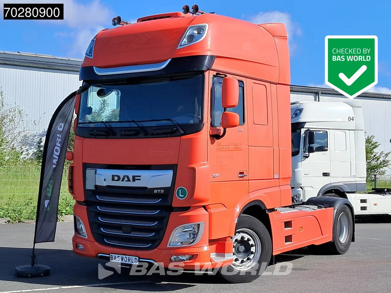 DAF XF 530 4X2 SSC Retarder 2x Tanks Standklima Navi ACC LED - Tracteur routier: photos 1 DAF XF 530 4X2 SSC Retarder 2x Tanks Standklima Navi ACC LED - Tracteur routier: photos 1