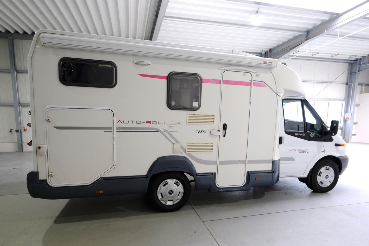 Roller Team Autoroller Garage KP/Festbett/Garage/Solar/Klima - Camping-car profilé: photos 4 Roller Team Autoroller Garage KP/Festbett/Garage/Solar/Klima - Camping-car profilé: photos 4