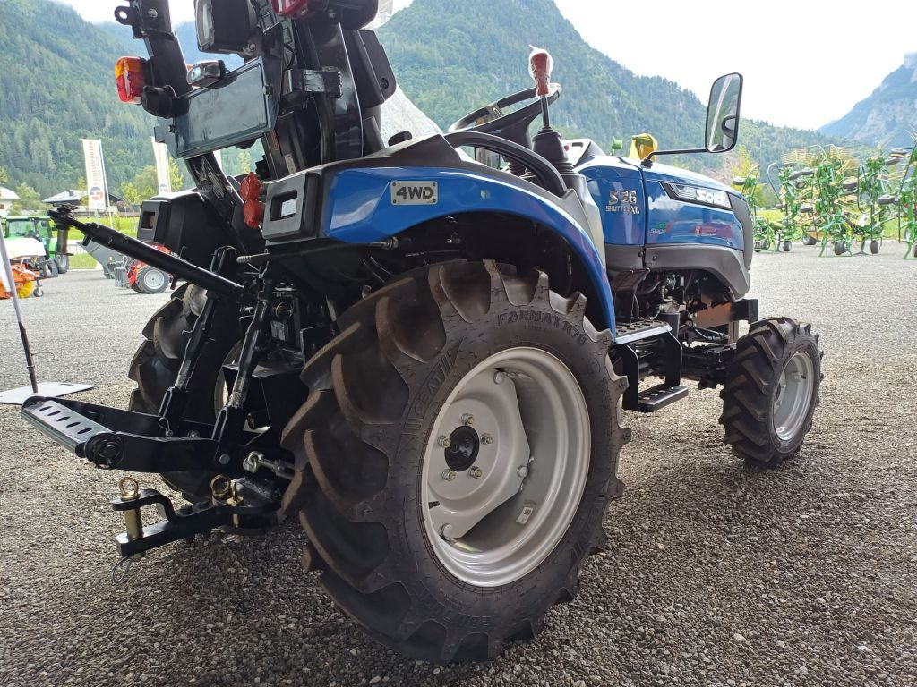 Solis 26 9+9 (21951) - Tracteur agricole: photos 5 Solis 26 9+9 (21951) - Tracteur agricole: photos 5