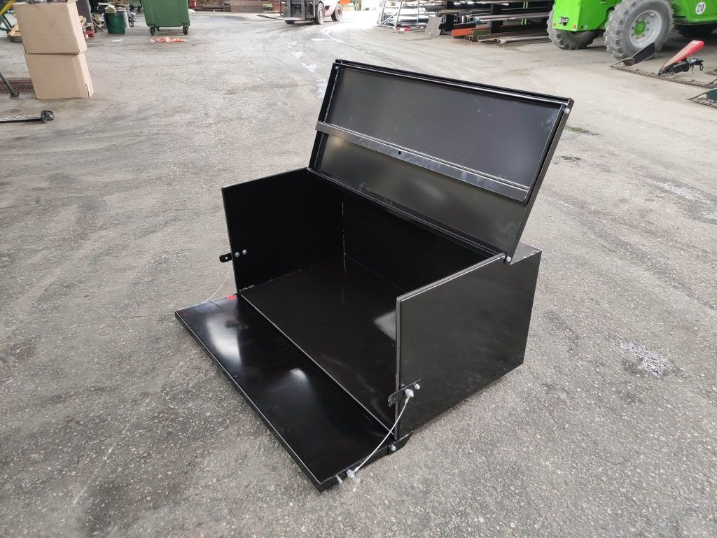 Stekro Front/Heck Transportbox (16621) - Godet pour Tracteur agricole: photos 5 Stekro Front/Heck Transportbox (16621) - Godet pour Tracteur agricole: photos 5