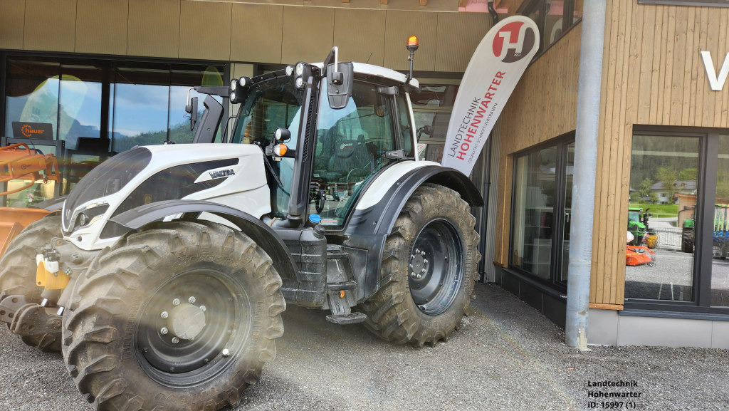 Valtra N 175 Direct (15997) - Tracteur agricole: photos 2 Valtra N 175 Direct (15997) - Tracteur agricole: photos 2