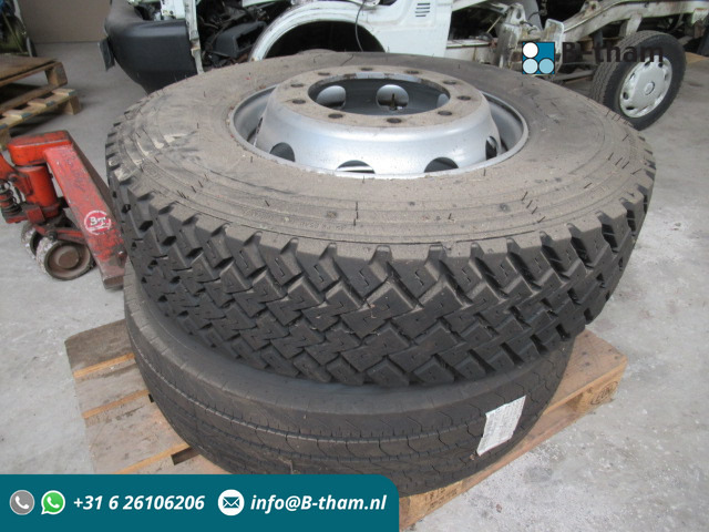 Goodyear 295/80 R 22.5 (DAF) - Pneu pour Camion: photos 1 Goodyear 295/80 R 22.5 (DAF) - Pneu pour Camion: photos 1