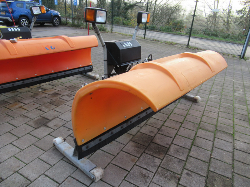 NIDO SNK24 12V HYDRO 240 cm Schneepflug, Snowplow, Sneeuwploeg - Engin de déneigement: photos 5 NIDO SNK24 12V HYDRO 240 cm Schneepflug, Snowplow, Sneeuwploeg - Engin de déneigement: photos 5