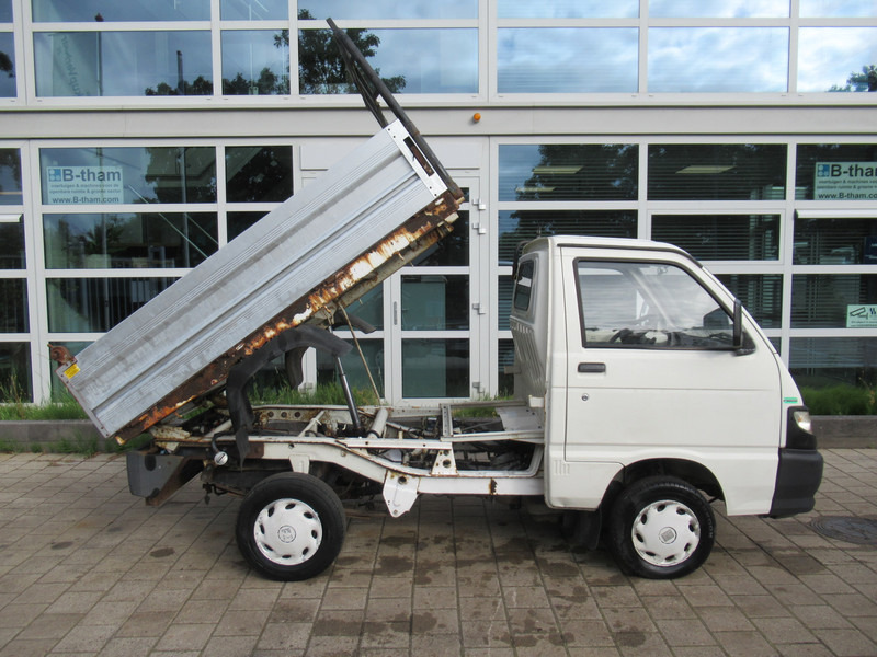 Piaggio Porter 1.3 Kipper SL ( NO Hydro-unit tipper ) - Utilitaire benne: photos 3 Piaggio Porter 1.3 Kipper SL ( NO Hydro-unit tipper ) - Utilitaire benne: photos 3