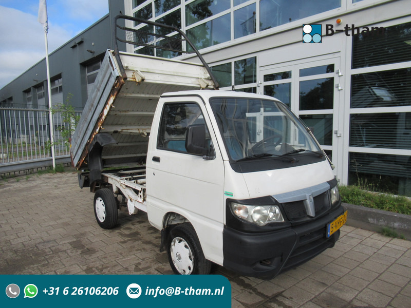Piaggio Porter 1.3 Kipper SL ( NO Hydro-unit tipper ) - Utilitaire benne: photos 1 Piaggio Porter 1.3 Kipper SL ( NO Hydro-unit tipper ) - Utilitaire benne: photos 1