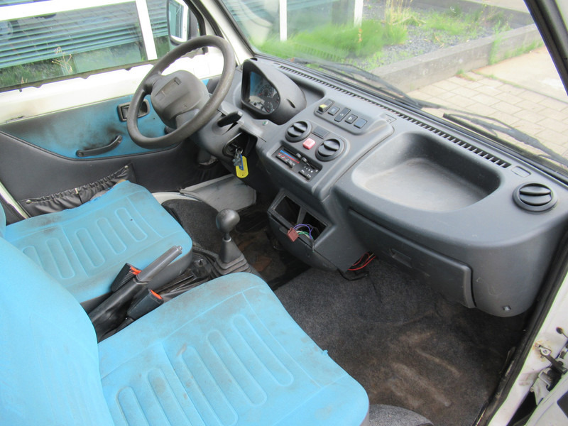 Utilitaire benne Piaggio Porter 1.3 Kipper SL ( NO Hydro-unit tipper ): photos 8 Utilitaire benne Piaggio Porter 1.3 Kipper SL ( NO Hydro-unit tipper ): photos 8