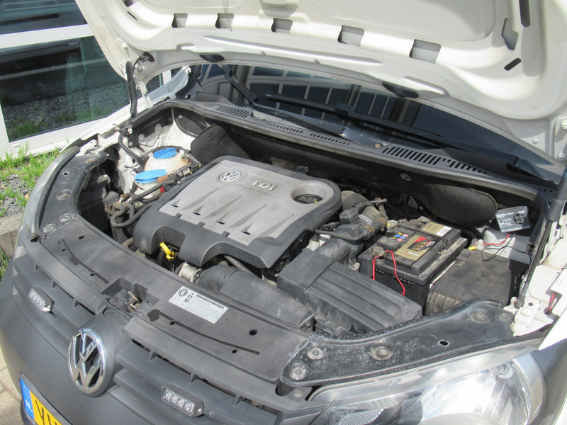 Fourgonnette Volkswagen Caddy 1.6 TDI 75KW Maxi BMT: photos 15