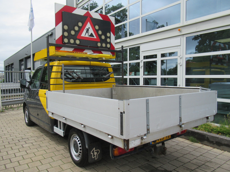 Volkswagen Transporter T5 2.0 TDI 75KW L2 DOKA dubbelcabine Kipper Actiebord - Utilitaire benne, Utilitaire double cabine: photos 2 Volkswagen Transporter T5 2.0 TDI 75KW L2 DOKA dubbelcabine Kipper Actiebord - Utilitaire benne, Utilitaire double cabine: photos 2