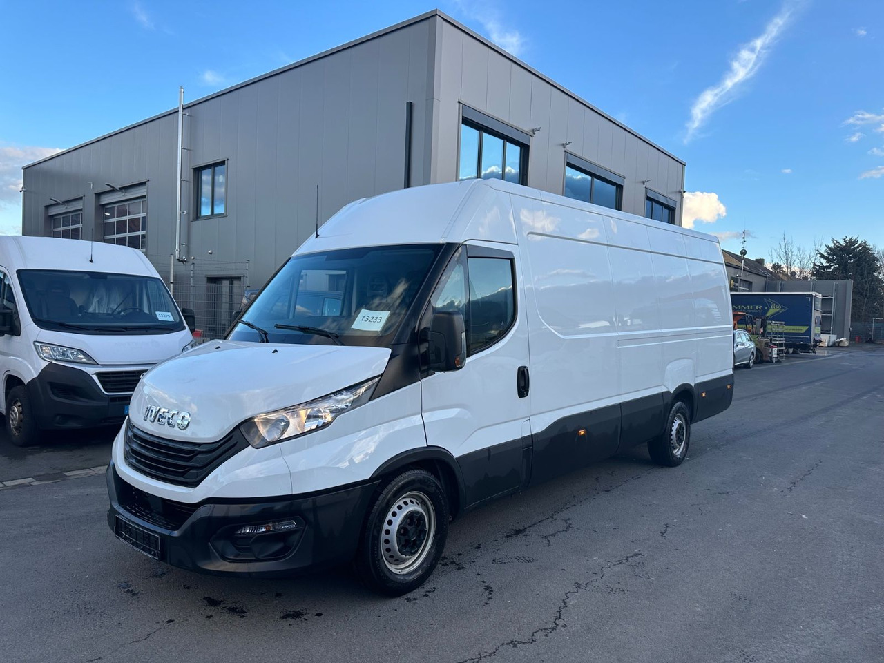 Iveco Daily 35 S14*Automatik*Heckkamera*top. Zustand!! Iveco Daily 35 S14*TOP*Automatik*Kamera* - Fourgon utilitaire: photos 1 Iveco Daily 35 S14*Automatik*Heckkamera*top. Zustand!! Iveco Daily 35 S14*TOP*Automatik*Kamera* - Fourgon utilitaire: photos 1