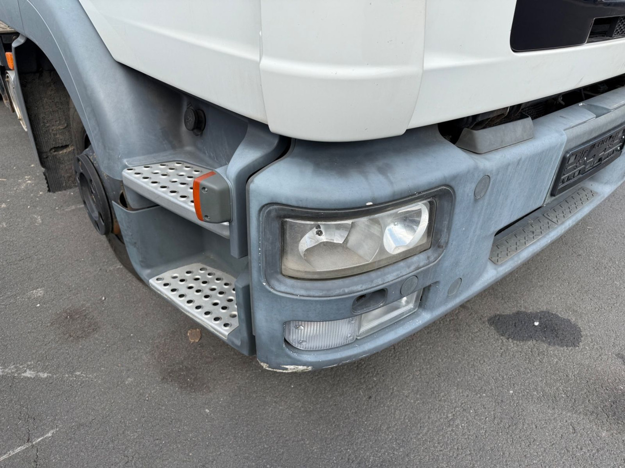 MAN TGL 8.250 2x Bett/ Automatik/ Blatt-Luft - Tracteur routier: photos 4 MAN TGL 8.250 2x Bett/ Automatik/ Blatt-Luft - Tracteur routier: photos 4