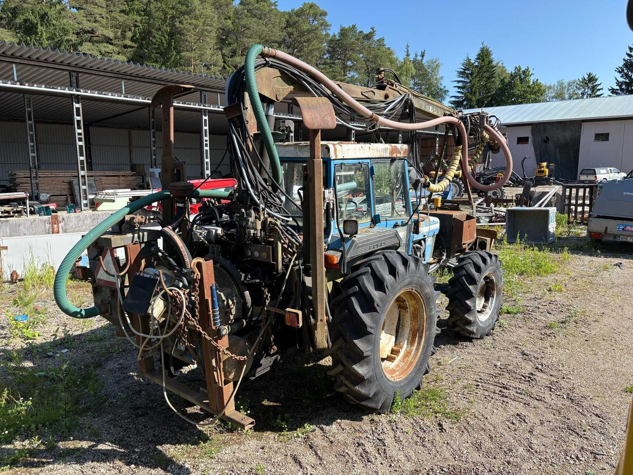 Rock drill Doofor DF530S and Tractor Ford New Holland 5610 - Autre matériel: photos 4 Rock drill Doofor DF530S and Tractor Ford New Holland 5610 - Autre matériel: photos 4