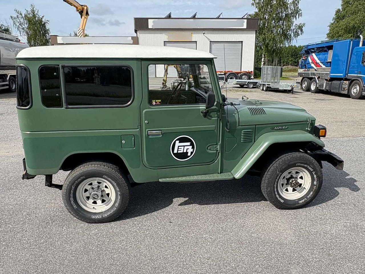 Vintage car Toyota Land Cruiser BJ40 - Autre matériel: photos 4 Vintage car Toyota Land Cruiser BJ40 - Autre matériel: photos 4