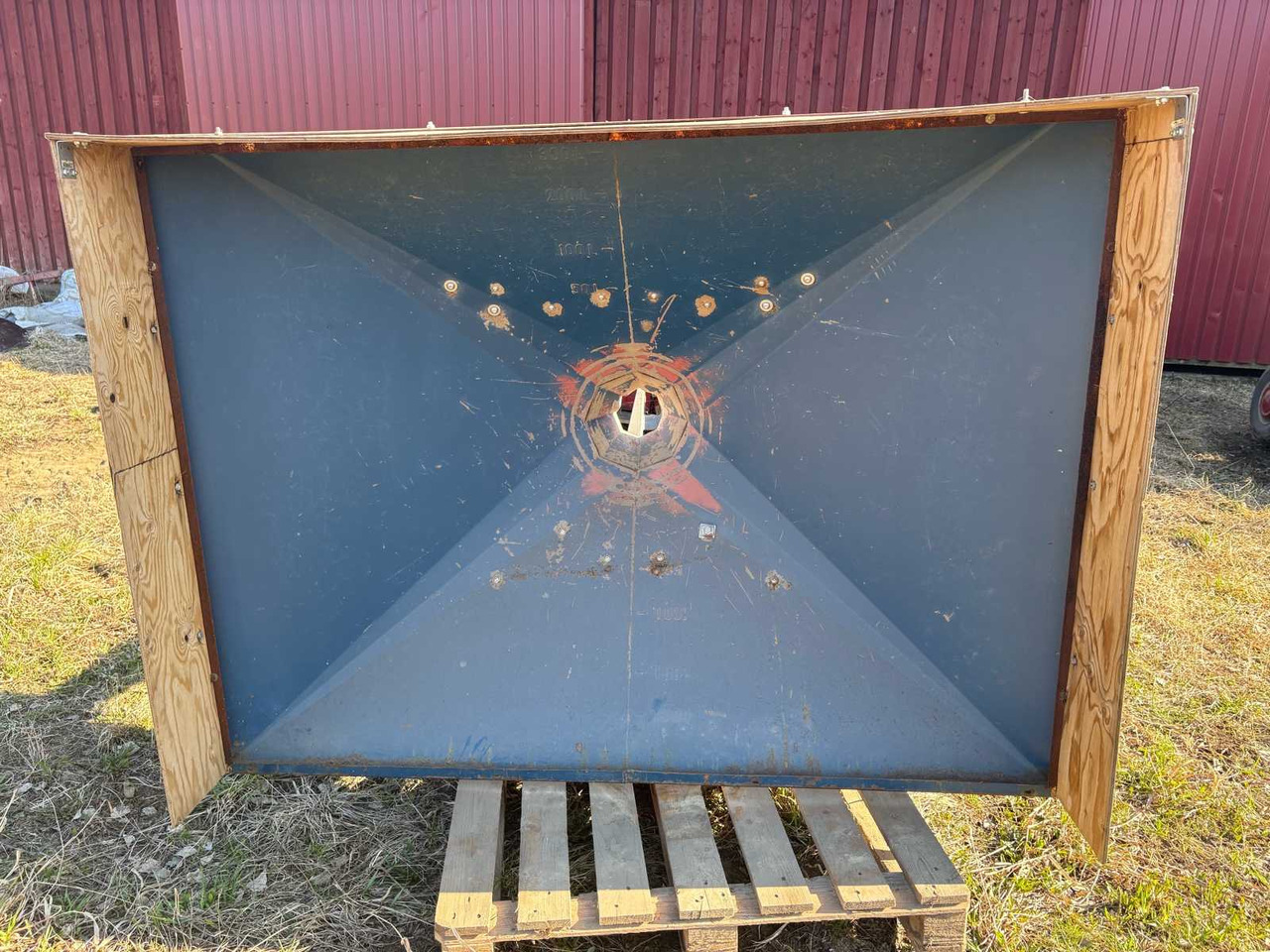 Fertilizer spreader Bogballe BL600/800/1000 - Distributeur d'engrais: photos 2 Fertilizer spreader Bogballe BL600/800/1000 - Distributeur d'engrais: photos 2