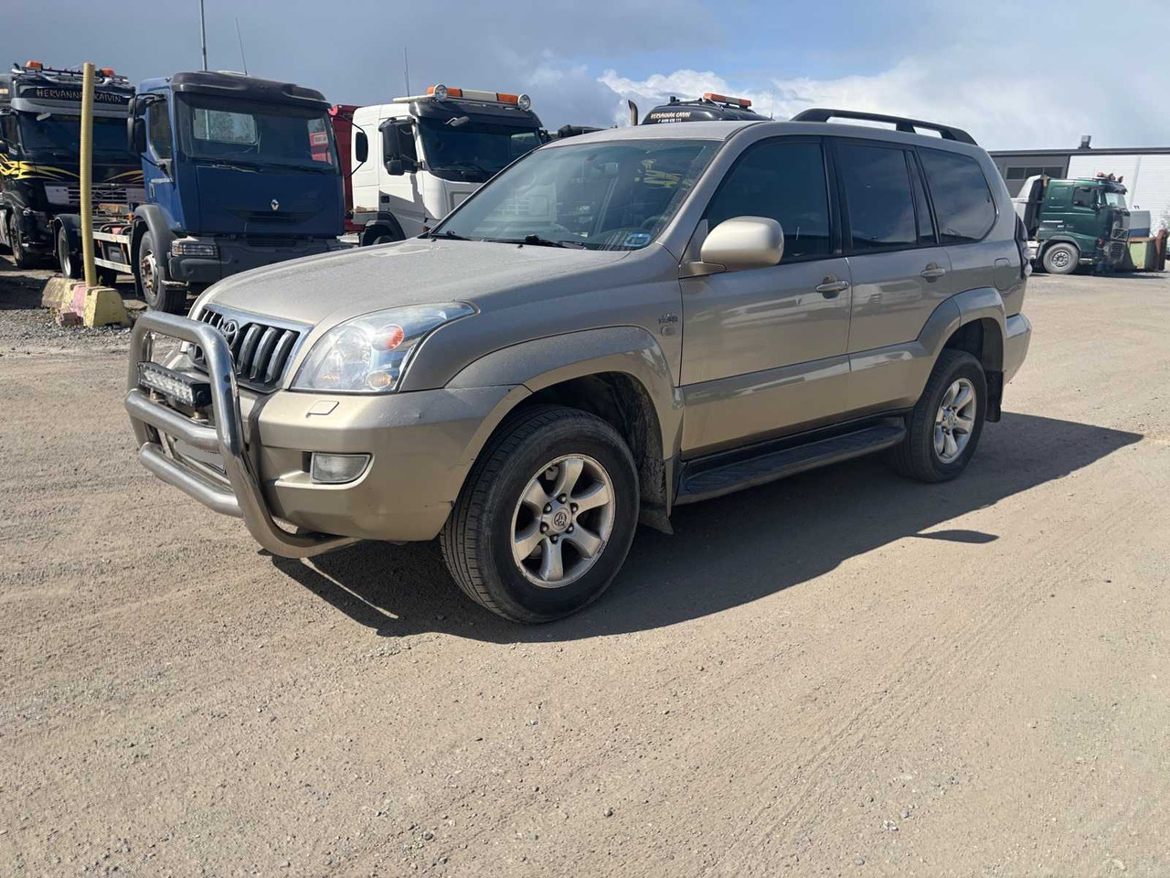 Toyota Land Cruiser 3.0 - Voiture: photos 1 Toyota Land Cruiser 3.0 - Voiture: photos 1